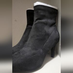 Elegant Black Women's Boots